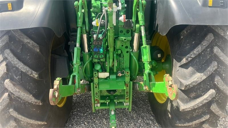 John Deere 6135R Krybegear, frontlift, TLS Affjedret foraksel - Трактор: фото 5 John Deere 6135R Krybegear, frontlift, TLS Affjedret foraksel - Трактор: фото 5