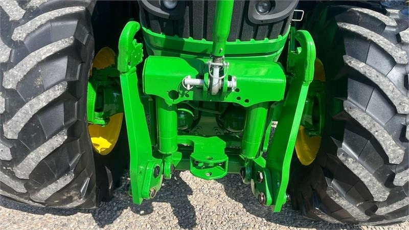 John Deere 6170R AutoPower med frontlift - Трактор: фото 4 John Deere 6170R AutoPower med frontlift - Трактор: фото 4