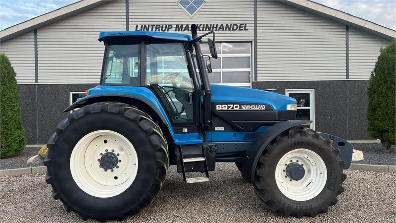 New Holland 8970 Velholdt super stærk traktor - Трактор: фото 3 New Holland 8970 Velholdt super stærk traktor - Трактор: фото 3