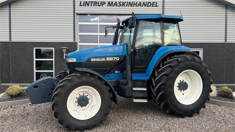 New Holland 8970 Velholdt super stærk traktor - Трактор: фото 1 New Holland 8970 Velholdt super stærk traktor - Трактор: фото 1