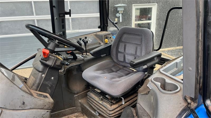 New Holland TM150 Med frontlift - Трактор: фото 5 New Holland TM150 Med frontlift - Трактор: фото 5