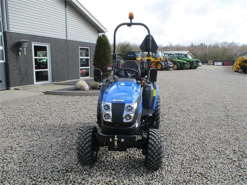 Solis 26 HST Garden Pro Dæk - Трактор: фото 4 Solis 26 HST Garden Pro Dæk - Трактор: фото 4
