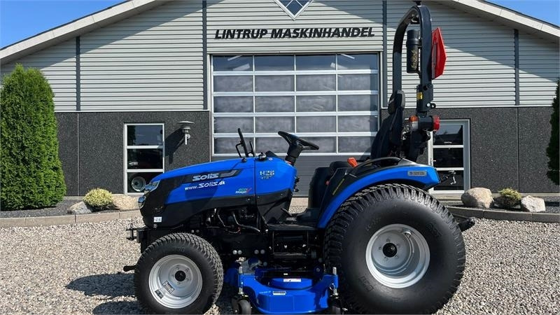 Solis 26 HST Hydrostat Turf hjul og klipperbord - Косилка: фото 1 Solis 26 HST Hydrostat Turf hjul og klipperbord - Косилка: фото 1