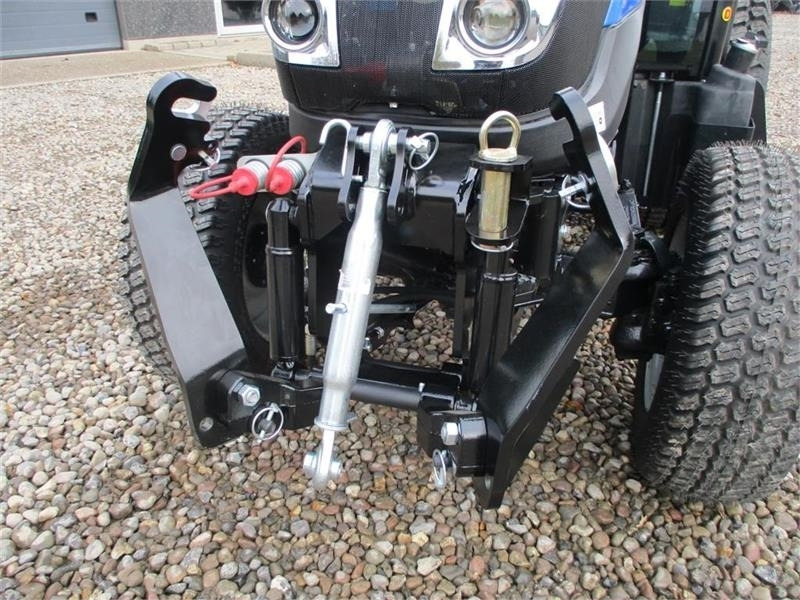 Solis 26 HST Med kabine, Turf dæk og frontlift - Трактор: фото 4 Solis 26 HST Med kabine, Turf dæk og frontlift - Трактор: фото 4