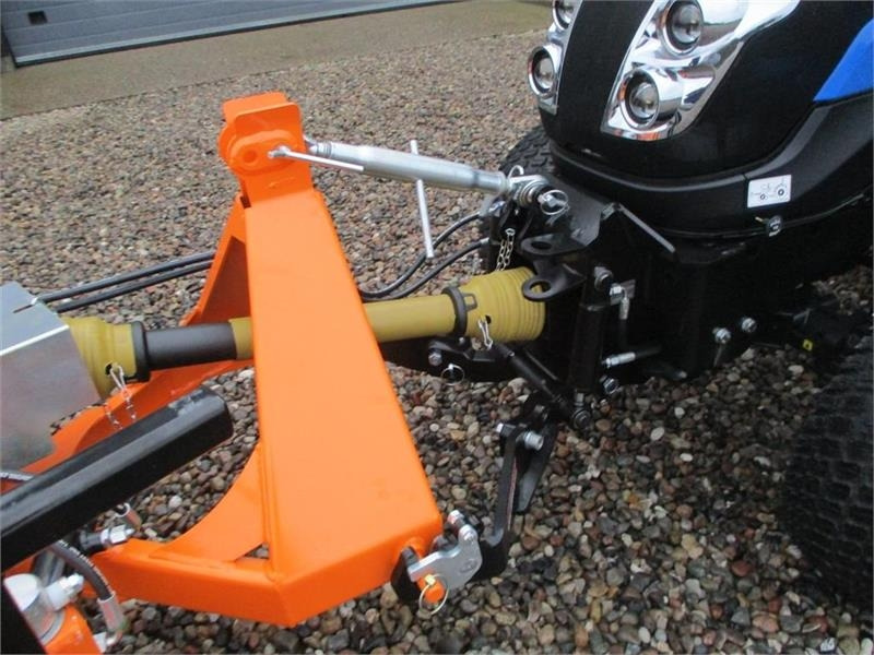 Solis 26 HST Snow Edition med frontlift, front PTO, Thyr в лизинг Solis 26 HST Snow Edition med frontlift, front PTO, Thyr: фото 7 Solis 26 HST Snow Edition med frontlift, front PTO, Thyr в лизинг Solis 26 HST Snow Edition med frontlift, front PTO, Thyr: фото 7