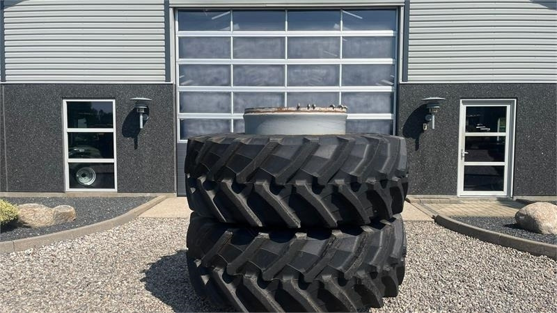 Trelleborg 650/85R38 TM 900 med ring og 12 låse - Шина для Сельскохозяйственной техники: фото 1 Trelleborg 650/85R38 TM 900 med ring og 12 låse - Шина для Сельскохозяйственной техники: фото 1