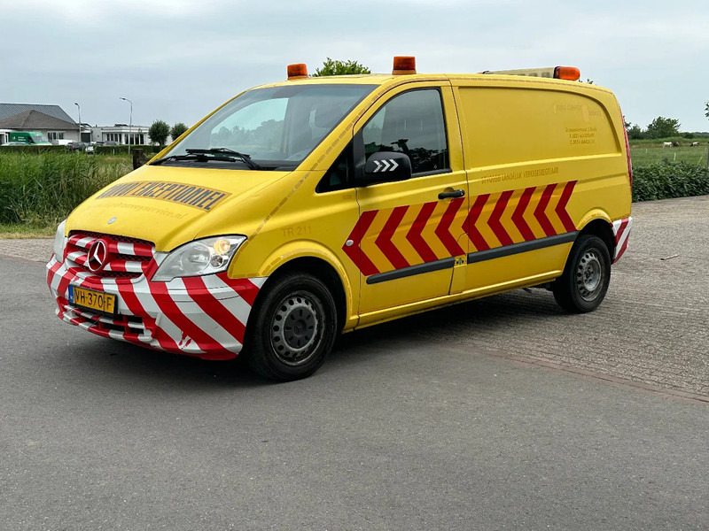 Mercedes-Benz Vito 113 CDI AUTOMAAT!!CONVOI EXCEPTIONNEL!!BEGELEIDINGSWAGEN!! - Легковой фургон: фото 3 Mercedes-Benz Vito 113 CDI AUTOMAAT!!CONVOI EXCEPTIONNEL!!BEGELEIDINGSWAGEN!! - Легковой фургон: фото 3