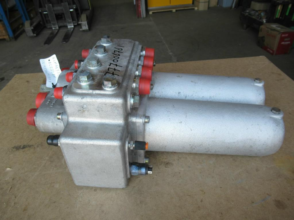 Bomag BC572RB - - Масляный фильтр для Строительной техники: фото 1 Bomag BC572RB - - Масляный фильтр для Строительной техники: фото 1