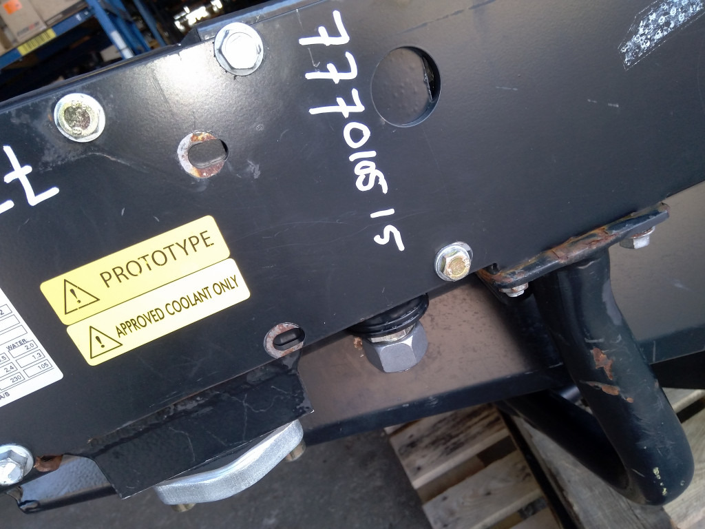 Bomag BM1000-35 - - Масляный радиатор для Строительной техники: фото 2 Bomag BM1000-35 - - Масляный радиатор для Строительной техники: фото 2