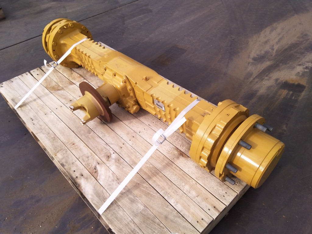 Caterpillar 4454601 - 2628647 - Передняя ось для Строительной техники: фото 3 Caterpillar 4454601 - 2628647 - Передняя ось для Строительной техники: фото 3