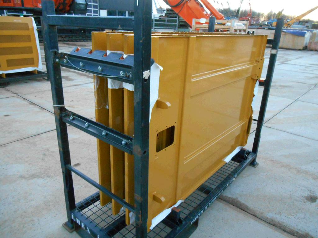 Caterpillar - Дверь и запчасти для Строительной техники: фото 2 Caterpillar - Дверь и запчасти для Строительной техники: фото 2