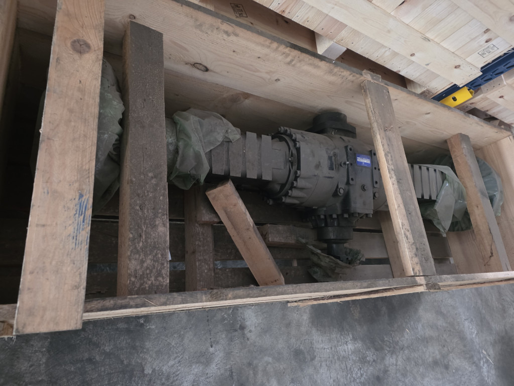 Doosan 190103-00035a - 190103-00035A - Ось и запчасти: фото 4 Doosan 190103-00035a - 190103-00035A - Ось и запчасти: фото 4