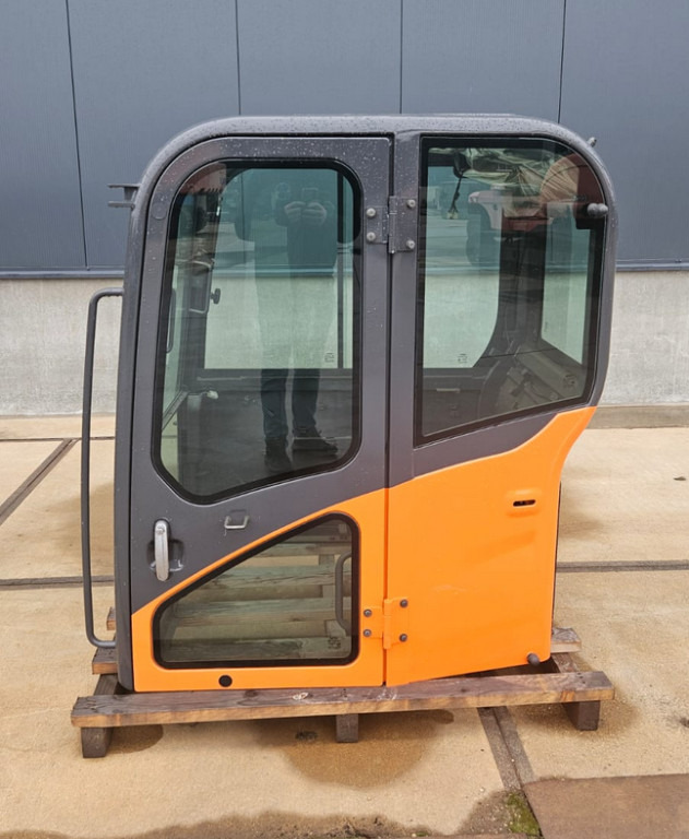Doosan 220101-00070 - K1041550 - Кабина для Строительной техники: фото 1 Doosan 220101-00070 - K1041550 - Кабина для Строительной техники: фото 1