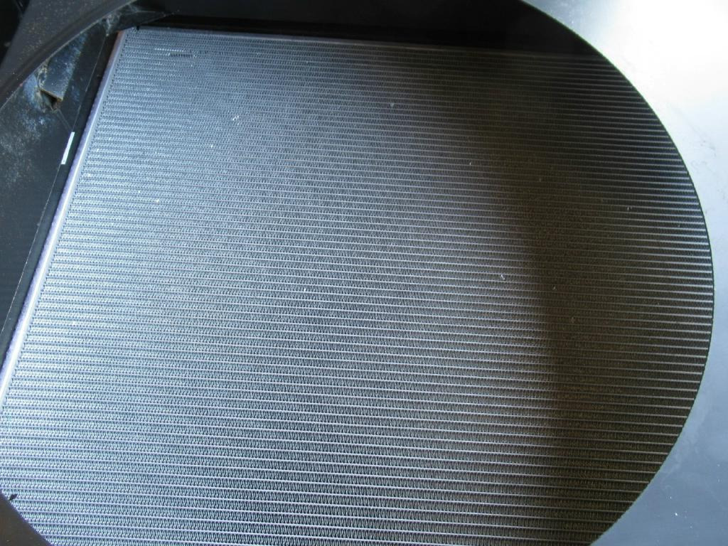 New Holland YN05P00034S001 - 87339771 - Радиатор для Строительной техники: фото 5 New Holland YN05P00034S001 - 87339771 - Радиатор для Строительной техники: фото 5