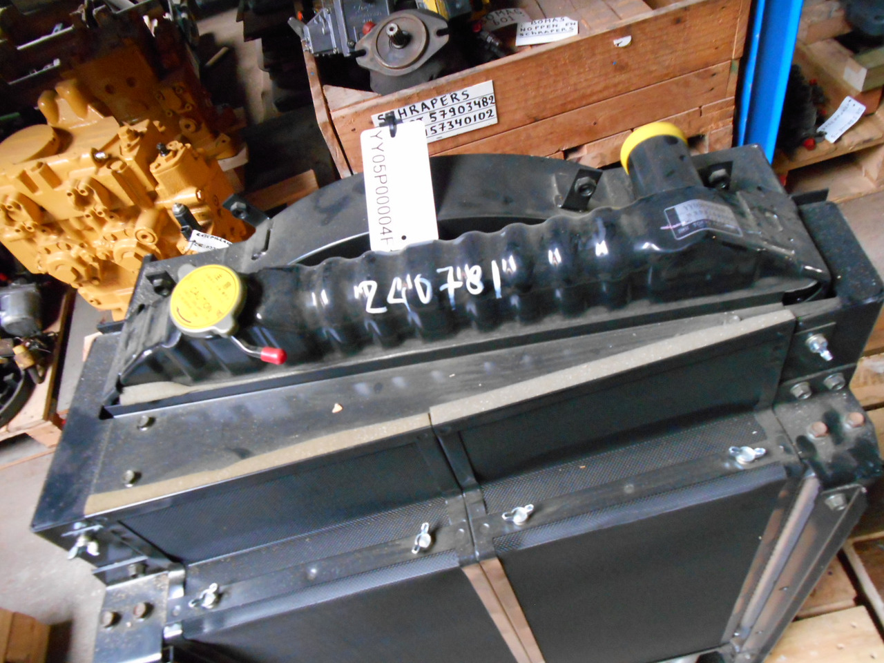 New Holland YY05P00004F1 - SK135SR ED150 SK115SRDZ SK135SRL-1E SK135SRLC - Радиатор для Строительной техники: фото 2 New Holland YY05P00004F1 - SK135SR ED150 SK115SRDZ SK135SRL-1E SK135SRLC - Радиатор для Строительной техники: фото 2