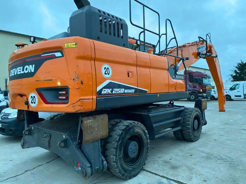 Doosan DX 250 W - Колёсный экскаватор: фото 3 Doosan DX 250 W - Колёсный экскаватор: фото 3