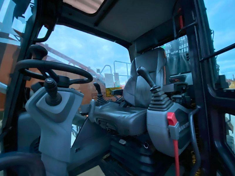 Doosan DX 250 W - Колёсный экскаватор: фото 5 Doosan DX 250 W - Колёсный экскаватор: фото 5