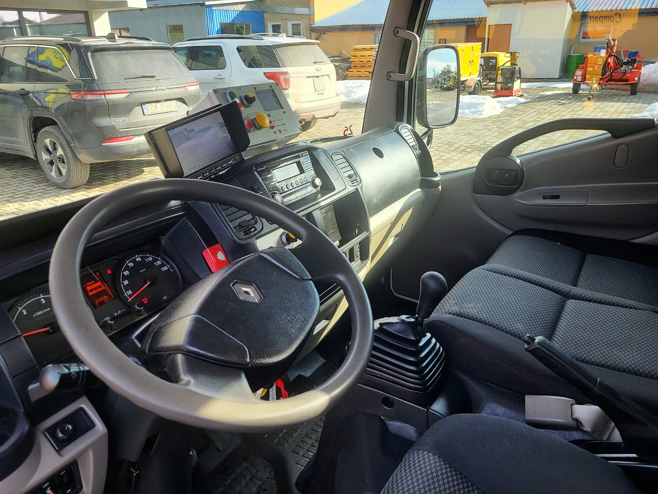 RENAULT Maxity - Мусоровоз: фото 1 RENAULT Maxity - Мусоровоз: фото 1