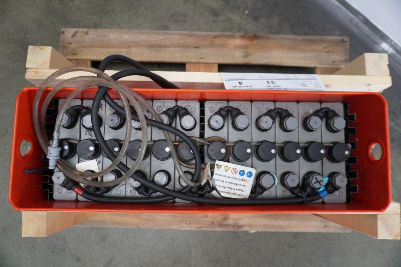 GRUMA 24 Volt 2 PzS 230 Ah - Аккумулятор: фото 3 GRUMA 24 Volt 2 PzS 230 Ah - Аккумулятор: фото 3