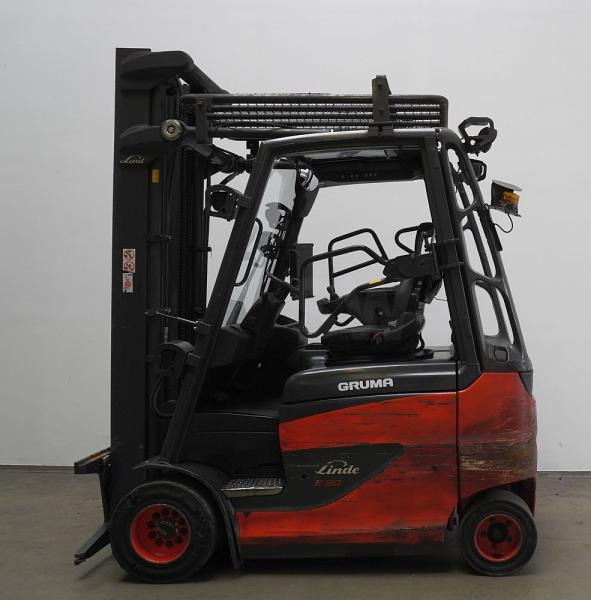 Linde E 30/600 H 387 - Электропогрузчик: фото 4 Linde E 30/600 H 387 - Электропогрузчик: фото 4