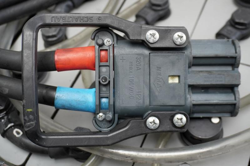 TRIATHLON 80 Volt 5 PzS 775 Ah - Аккумулятор для Погрузочно-разгрузочной техники: фото 4 TRIATHLON 80 Volt 5 PzS 775 Ah - Аккумулятор для Погрузочно-разгрузочной техники: фото 4