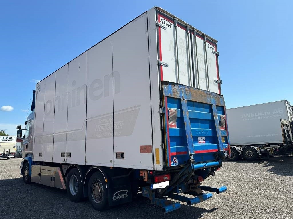 Scania R580LB6X2*4MNB serie nr 2306 - Грузовик с закрытым кузовом: фото 3 Scania R580LB6X2*4MNB serie nr 2306 - Грузовик с закрытым кузовом: фото 3