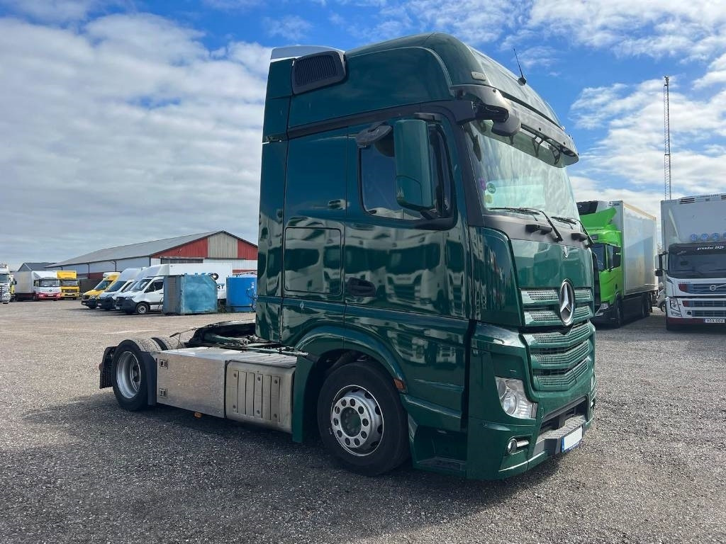 Mercedes-Benz Actros 4x2 serie 0161 - Тягач: фото 2 Mercedes-Benz Actros 4x2 serie 0161 - Тягач: фото 2