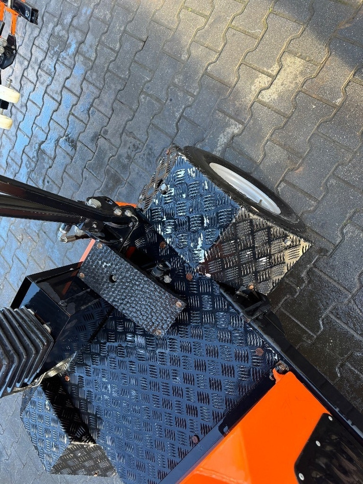 Optimas T11  - Асфальтоукладочная техника: фото 5 Optimas T11  - Асфальтоукладочная техника: фото 5