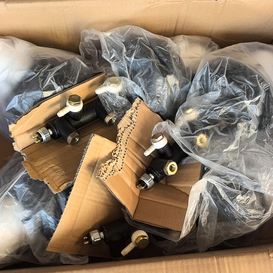 Qingdao Promising Vacuum brake booster brake master cylinder assembly for China Loader - Тормозной цилиндр для Колёсных погрузчиков: фото 2 Qingdao Promising Vacuum brake booster brake master cylinder assembly for China Loader - Тормозной цилиндр для Колёсных погрузчиков: фото 2