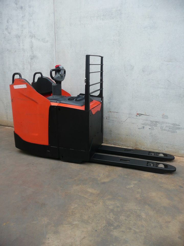 BT LPE 220 - Тележка: фото 4 BT LPE 220 - Тележка: фото 4