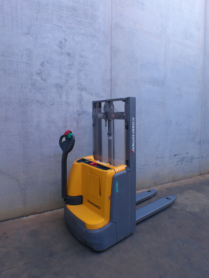 Jungheinrich EJC 110 250 ZT Li-Ion - Штабелер: фото 3 Jungheinrich EJC 110 250 ZT Li-Ion - Штабелер: фото 3