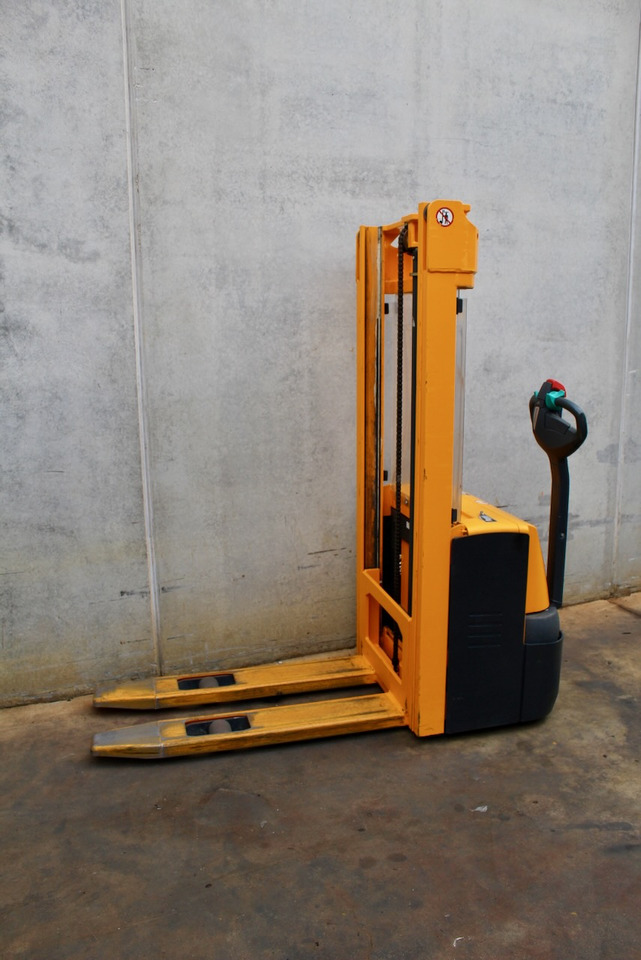 Jungheinrich EJC 110 290 ZT - Штабелер: фото 2 Jungheinrich EJC 110 290 ZT - Штабелер: фото 2