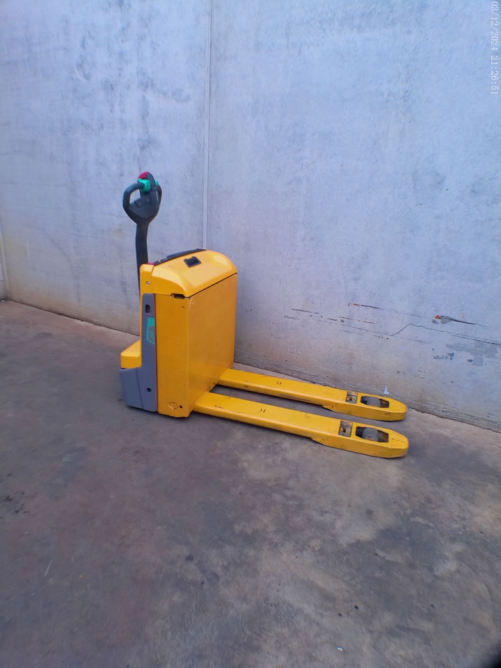 Jungheinrich EJE 118 LI-ION - Тележка: фото 4 Jungheinrich EJE 118 LI-ION - Тележка: фото 4