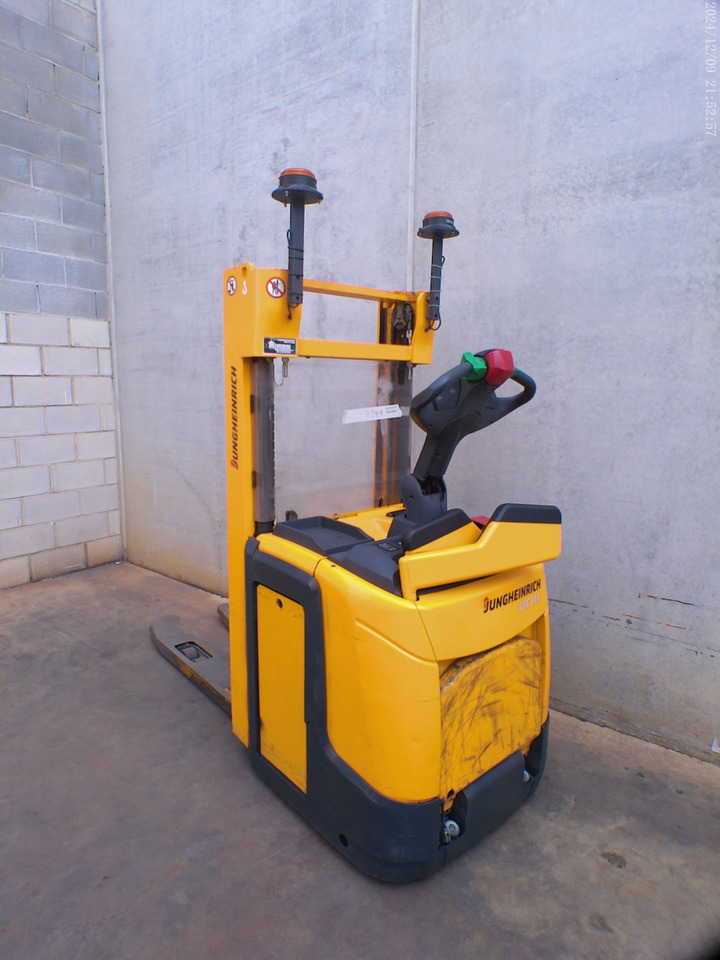 Jungheinrich ERC 216 240 ZT - Штабелер: фото 1 Jungheinrich ERC 216 240 ZT - Штабелер: фото 1