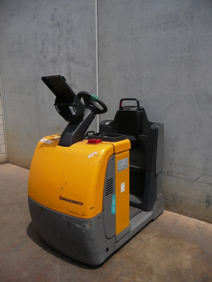 Jungheinrich EZS 350 - Складской тягач: фото 1 Jungheinrich EZS 350 - Складской тягач: фото 1