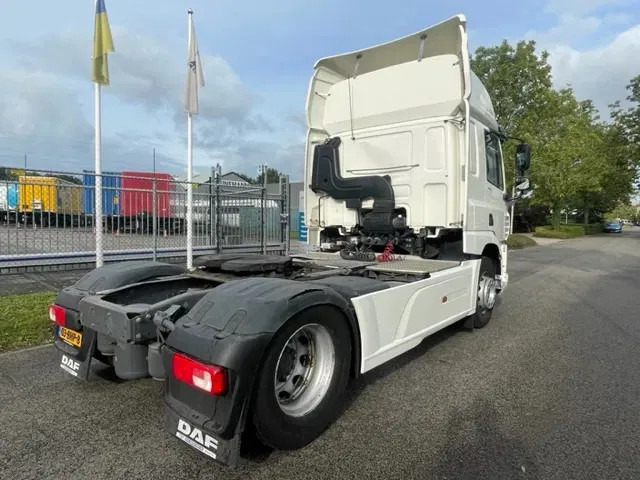 DAF CF 400 FT CF 400 Spacecab tractor head Top Condition - Тягач: фото 5 DAF CF 400 FT CF 400 Spacecab tractor head Top Condition - Тягач: фото 5