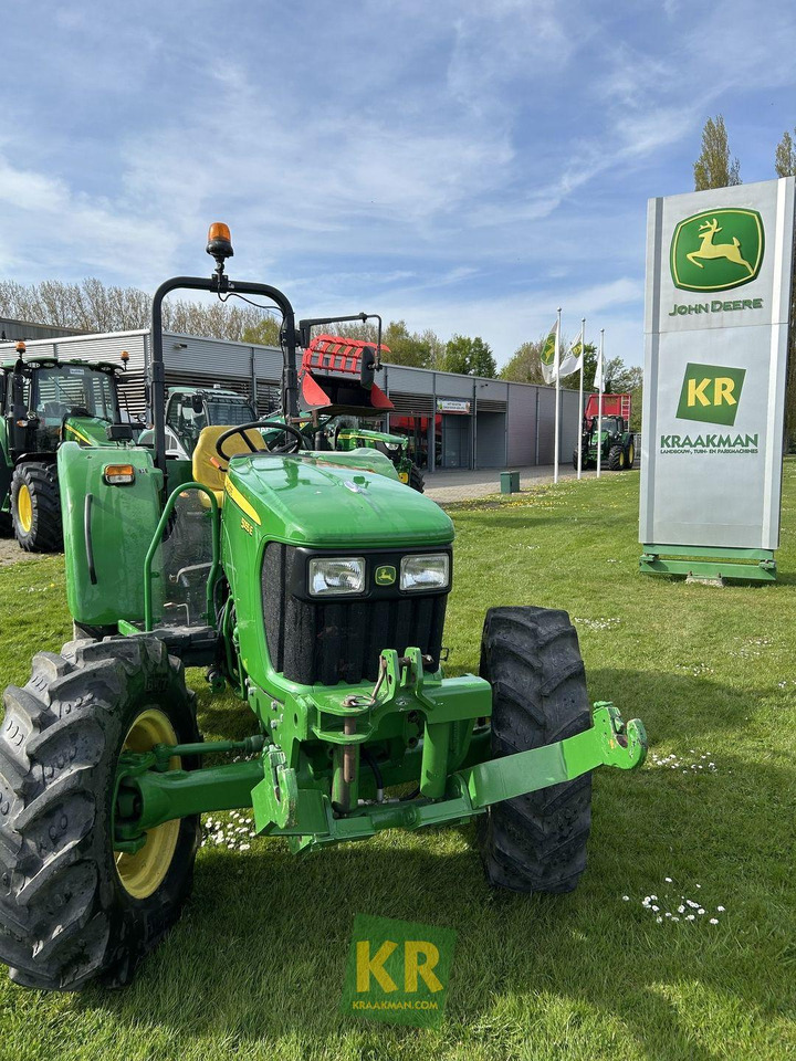 5055E John Deere - Трактор: фото 2 5055E John Deere - Трактор: фото 2