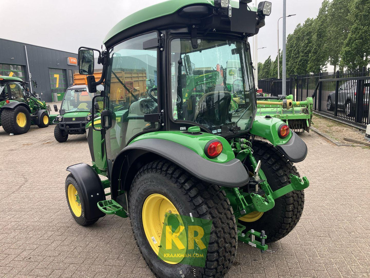 John Deere 3039R - Минитрактор: фото 4 John Deere 3039R - Минитрактор: фото 4