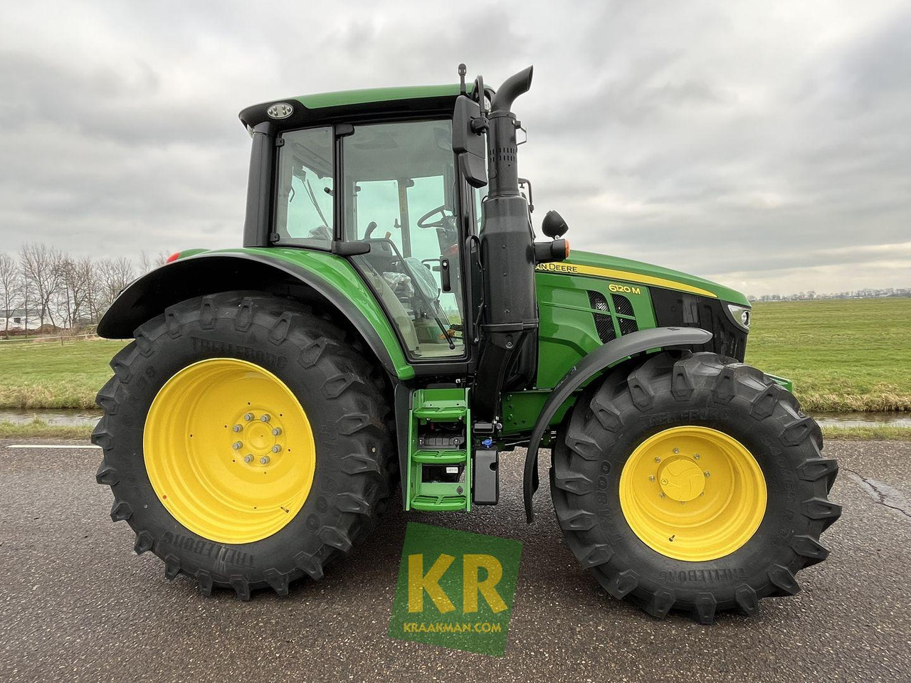 Новый Трактор John Deere 6120M: фото 6