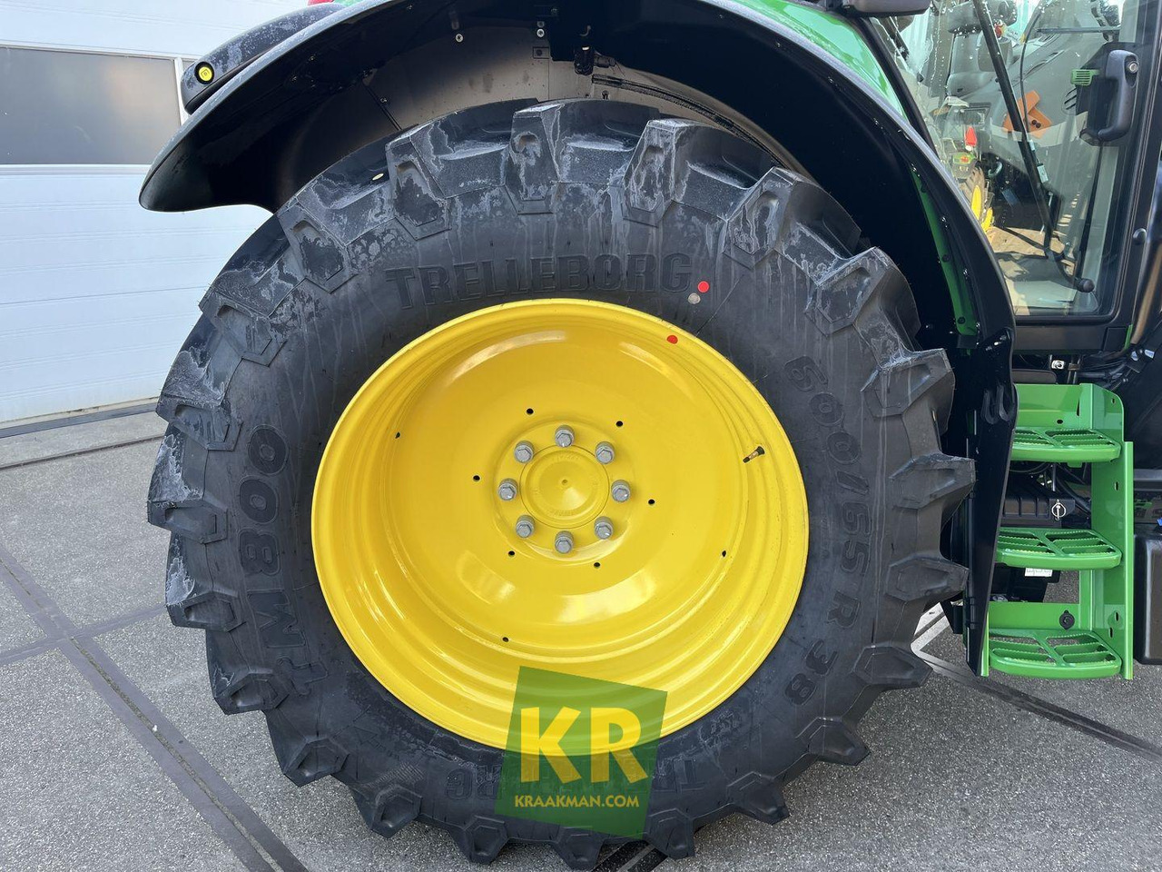 John Deere 6120M - Трактор: фото 4 John Deere 6120M - Трактор: фото 4