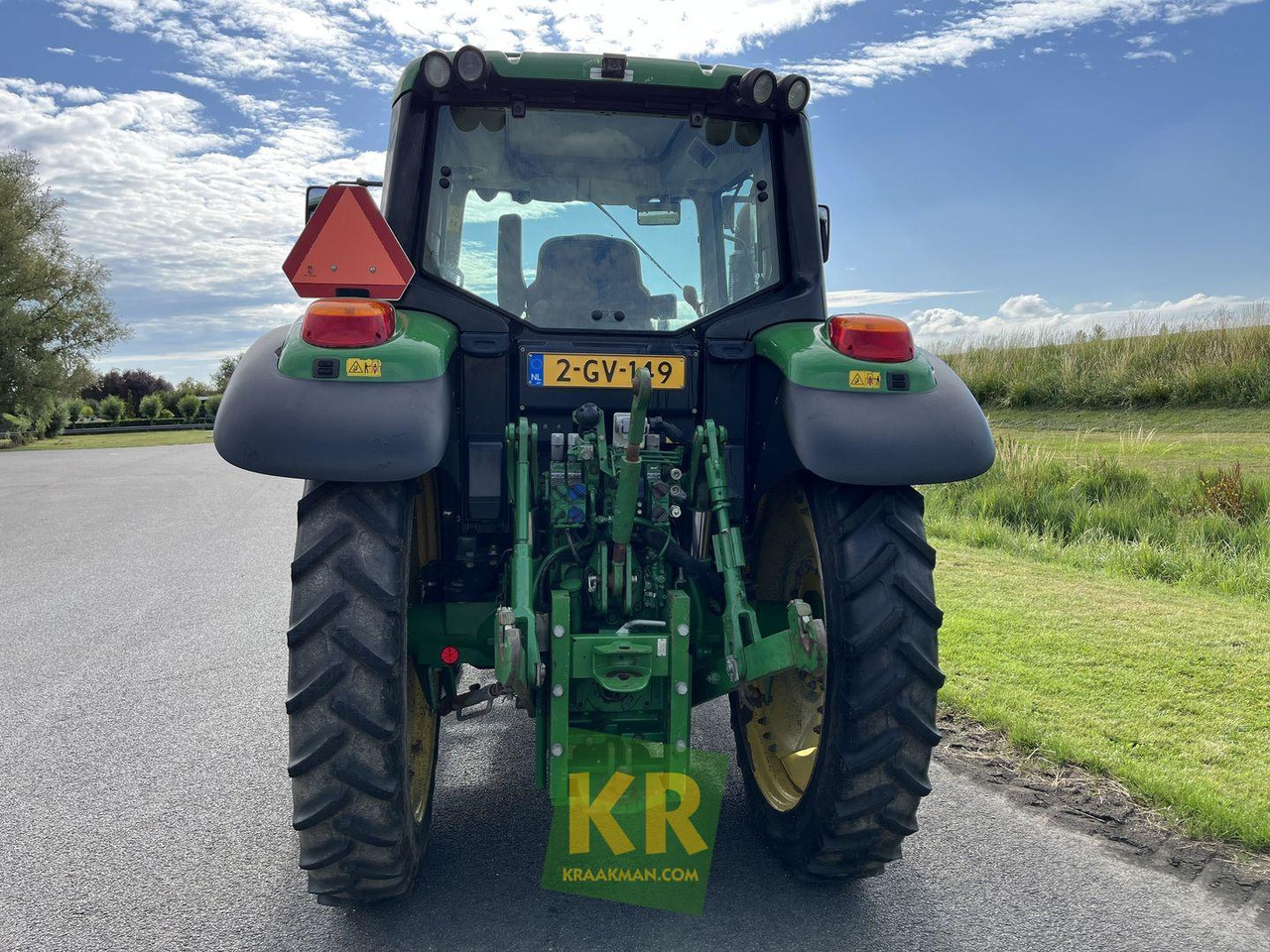 John Deere 6125M trekker - Трактор: фото 4 John Deere 6125M trekker - Трактор: фото 4