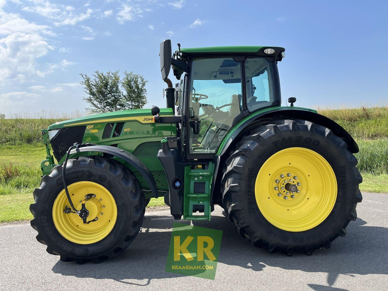John Deere 6R 185 - Трактор: фото 2 John Deere 6R 185 - Трактор: фото 2