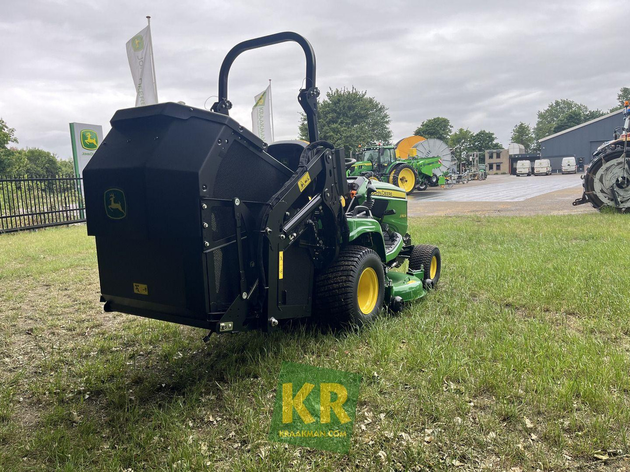 John Deere X950R - Газонокосилка: фото 2 John Deere X950R - Газонокосилка: фото 2