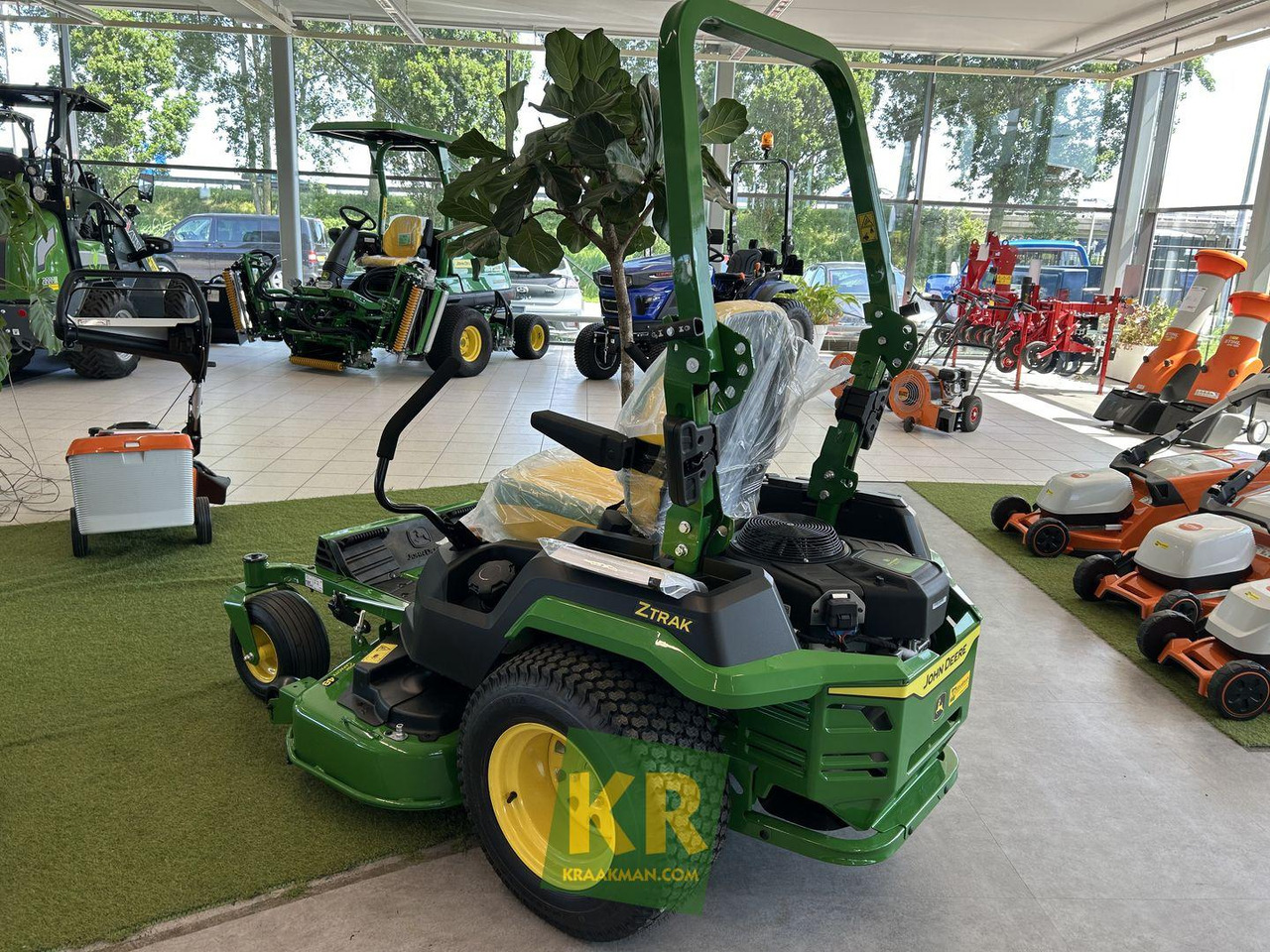 John Deere Z545R - Газонокосилка: фото 3 John Deere Z545R - Газонокосилка: фото 3