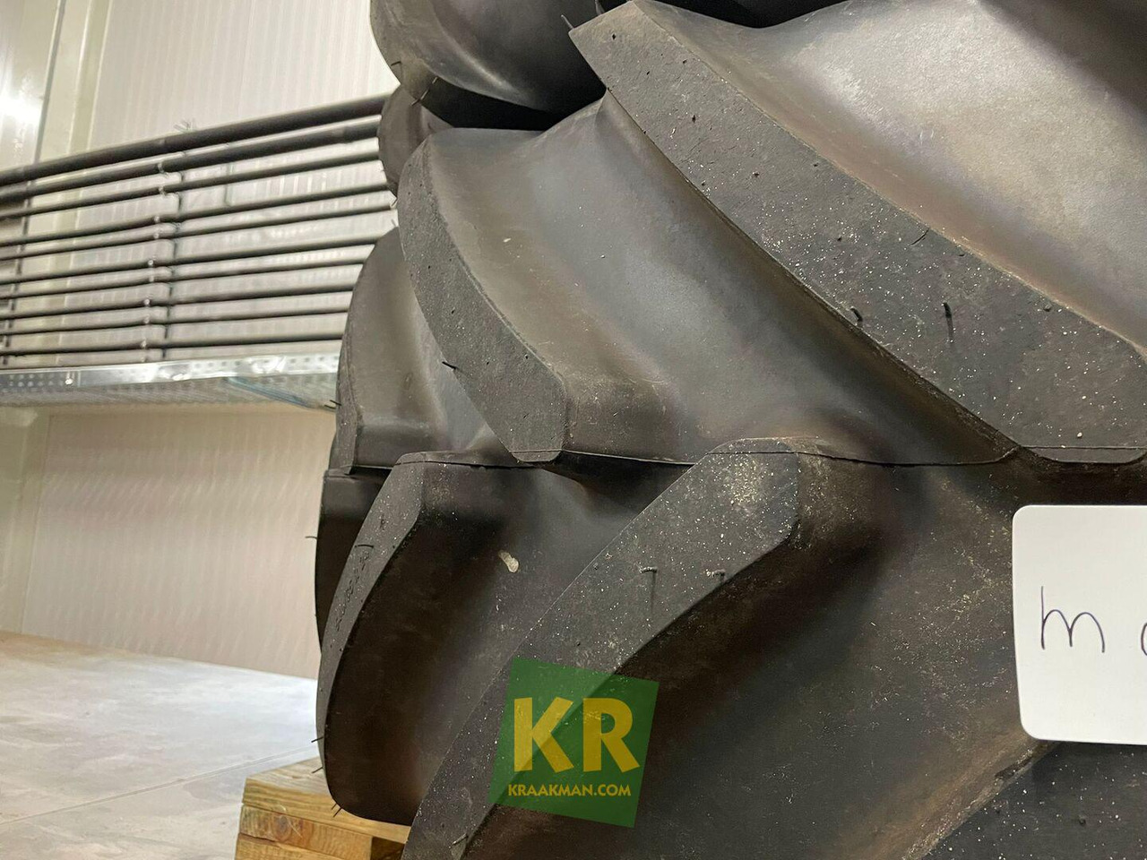 Michelin Multibib 540/65R24 - Колесо для Сельскохозяйственной техники: фото 2 Michelin Multibib 540/65R24 - Колесо для Сельскохозяйственной техники: фото 2