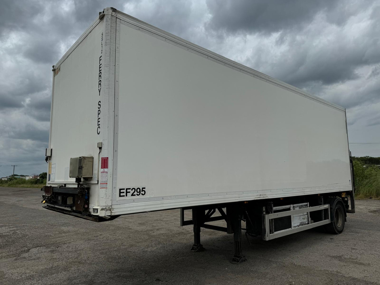 2012 Gray and Adams 8.4m Fridge Trailer – EF 295 - Полуприцеп-рефрижератор: фото 1 2012 Gray and Adams 8.4m Fridge Trailer – EF 295 - Полуприцеп-рефрижератор: фото 1