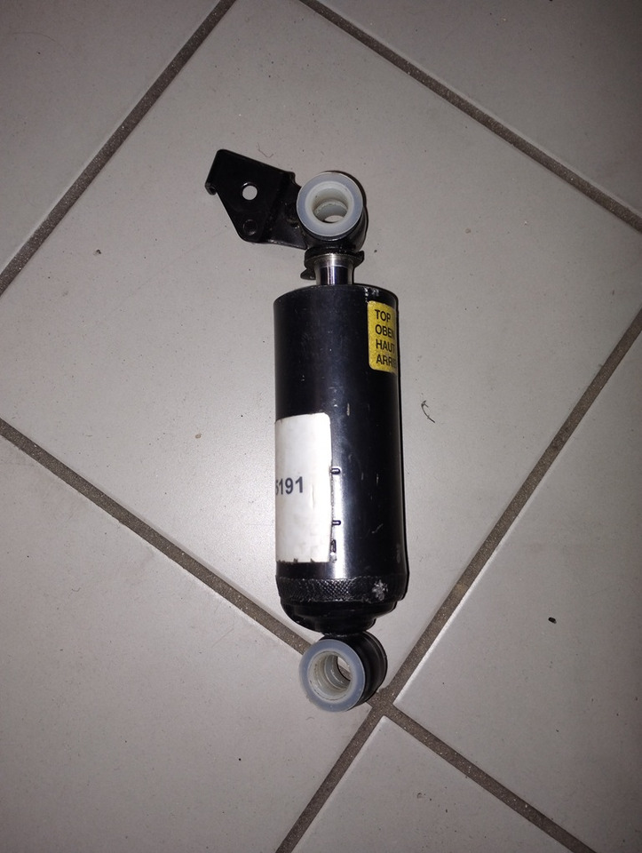 AMORTYZATOR FOTELA MAN MERCEDES SCANIA 895191 SABO - Кабина и интерьер: фото 1 AMORTYZATOR FOTELA MAN MERCEDES SCANIA 895191 SABO - Кабина и интерьер: фото 1