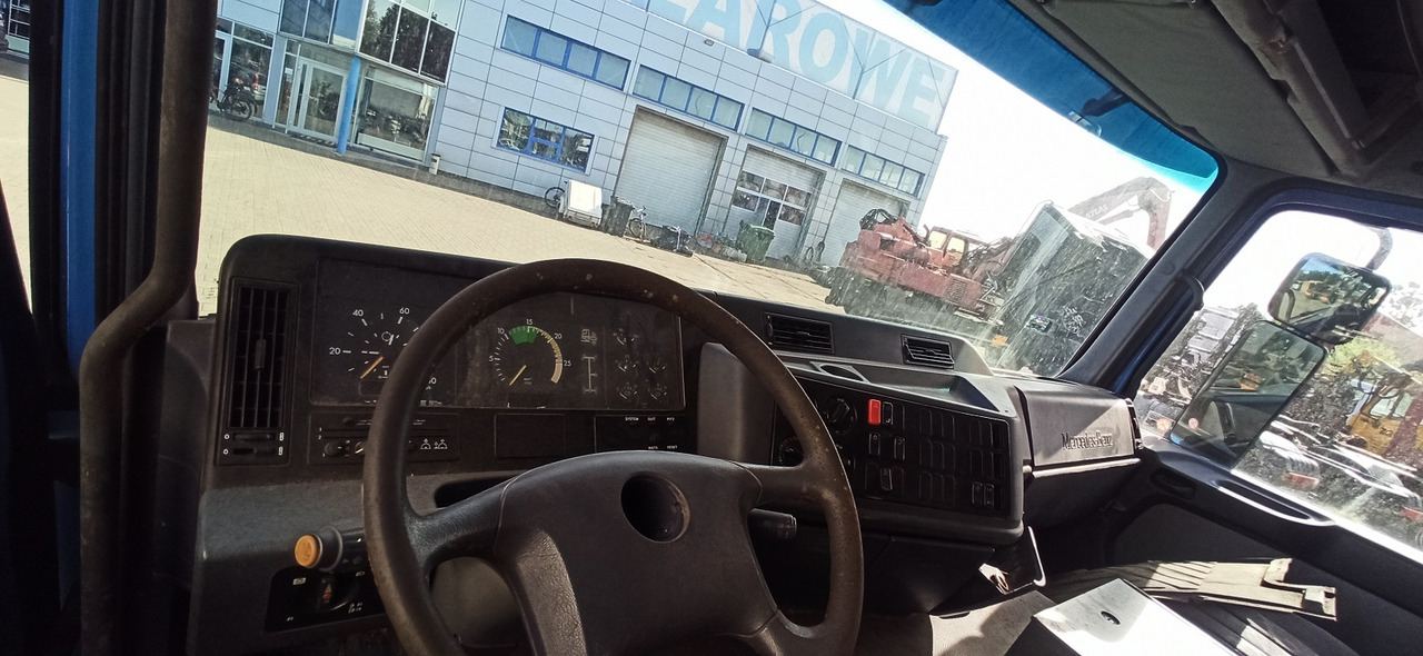 MERCEDES-BENZ Actros MP1 1831 1835 1840 1843 Low tunnel - Кабина для Грузовиков: фото 5 MERCEDES-BENZ Actros MP1 1831 1835 1840 1843 Low tunnel - Кабина для Грузовиков: фото 5