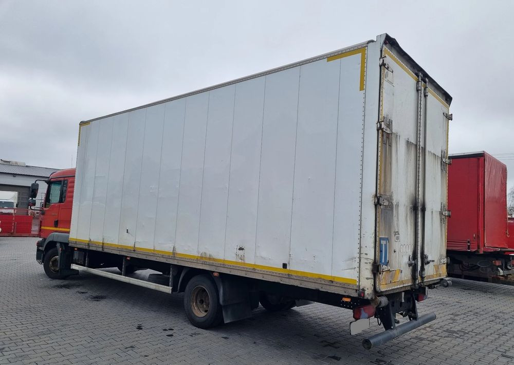 MAN TGL 12 220 - Грузовик с закрытым кузовом: фото 4 MAN TGL 12 220 - Грузовик с закрытым кузовом: фото 4