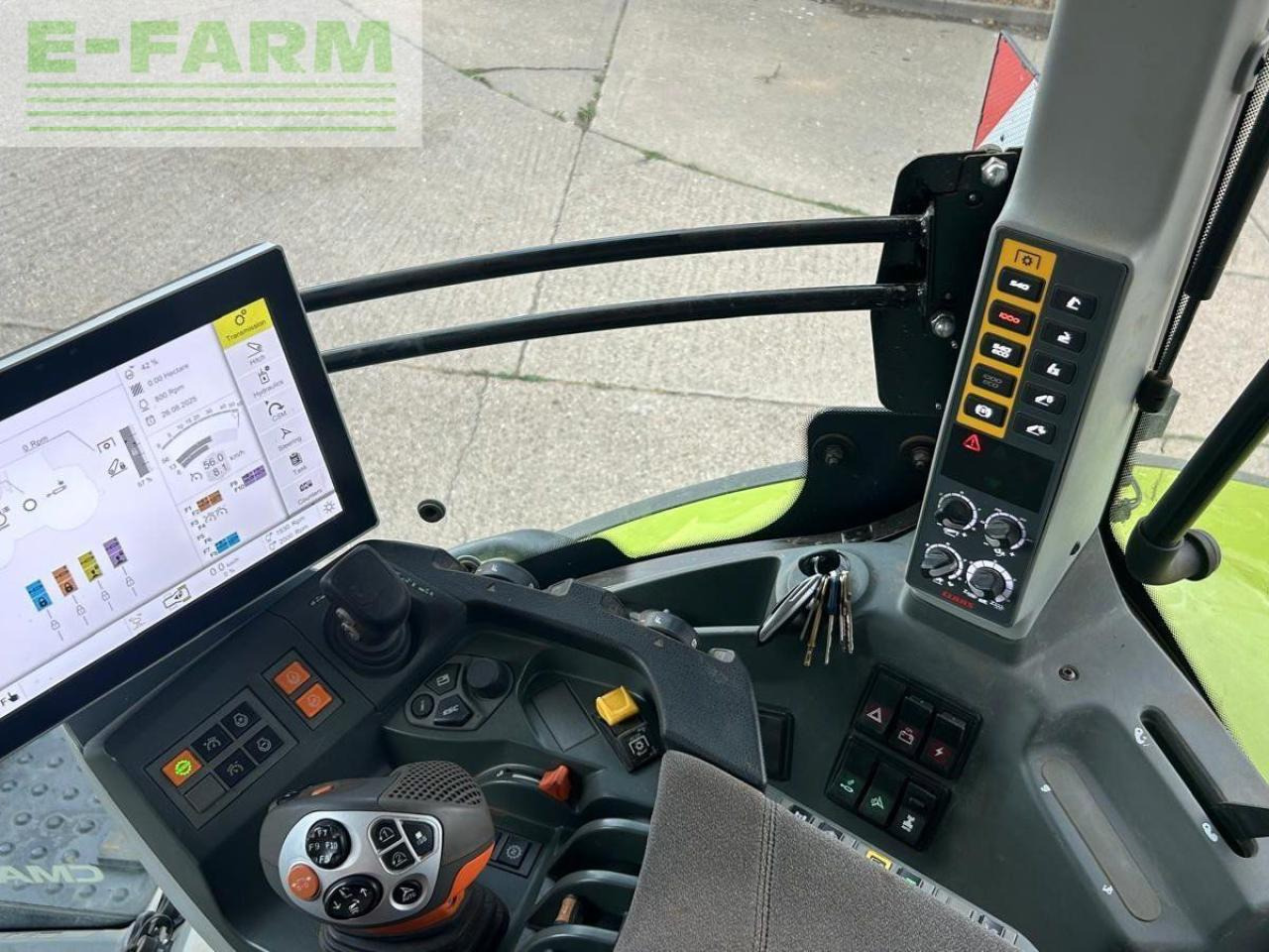 Трактор CLAAS AXION 830: фото 8